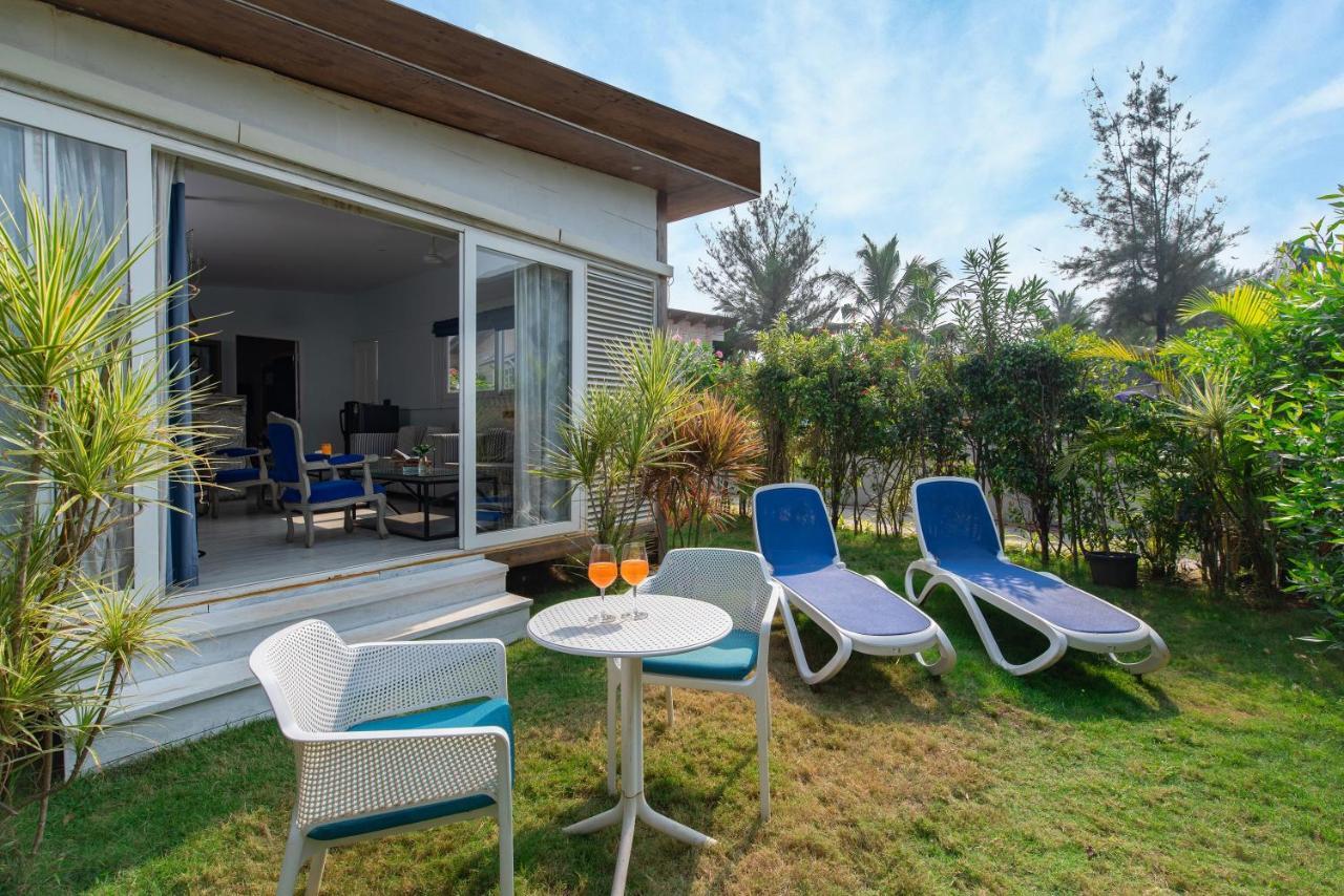 Living Room Beach Resort Morjim Eksteriør billede