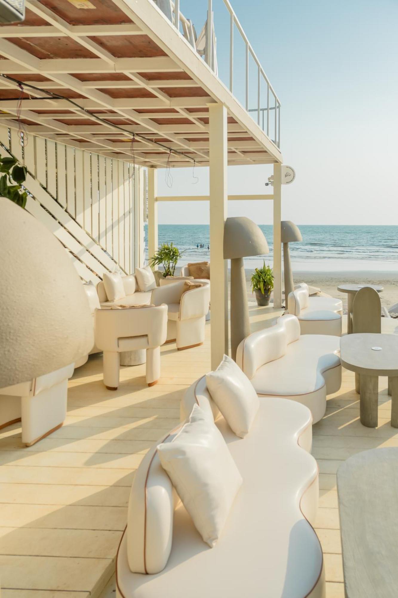 Living Room Beach Resort Morjim Eksteriør billede
